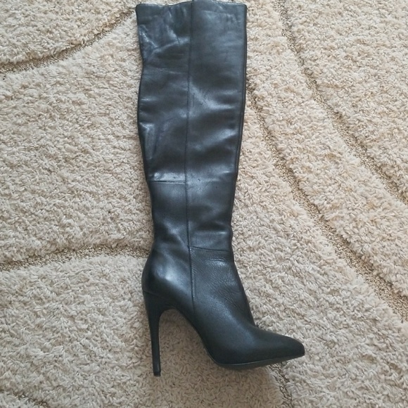 SOLD - Picture 4 of 4